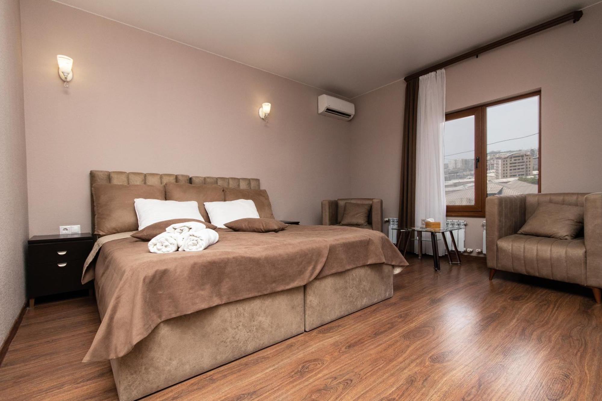 Hillside Guest House Γιερεβάν Εξωτερικό φωτογραφία