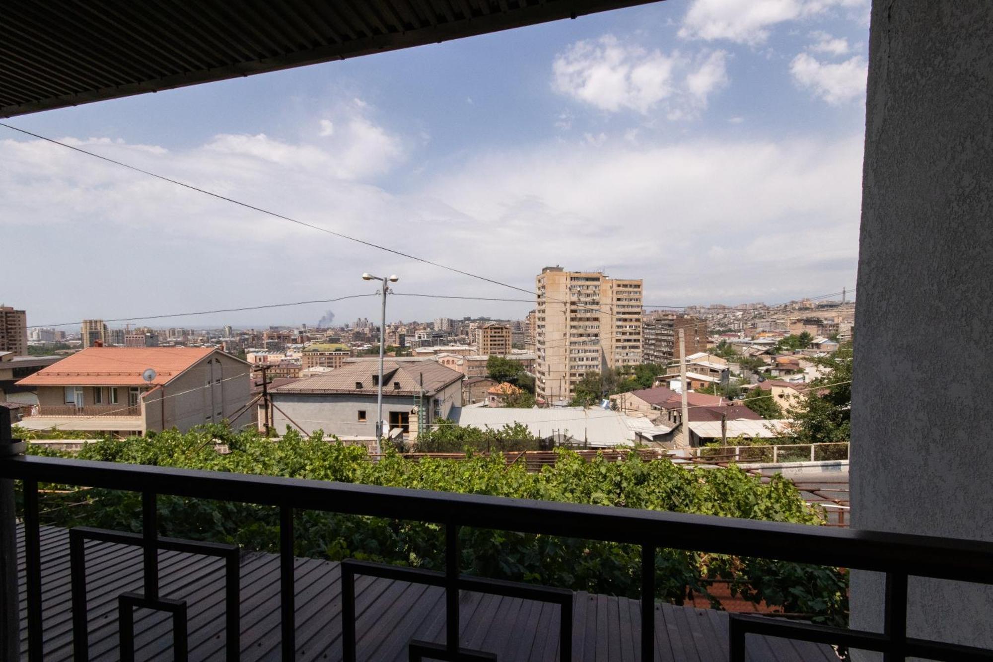 Hillside Guest House Γιερεβάν Εξωτερικό φωτογραφία